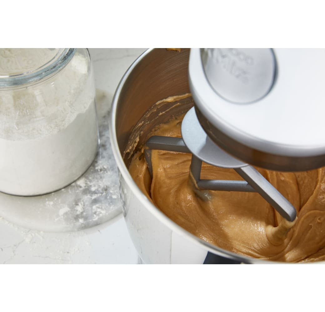 White Kenwood kMix KMX750 Stand Mixer.5