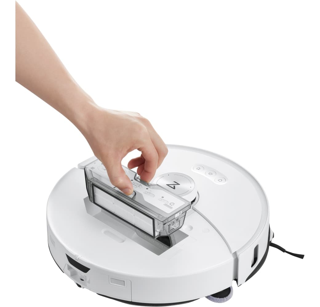 White Roborock S8 MaxV Ultra Robot Cleaner.7