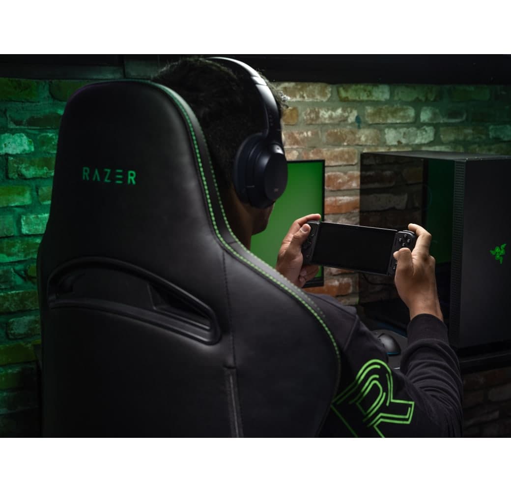 Black Razer Edge Gaming Tablet + Kishi V2 Pro Controller.7