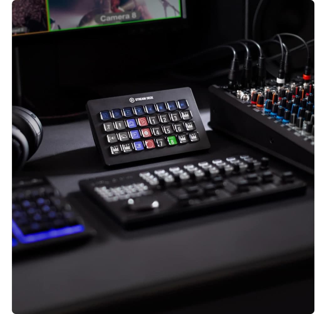 Black Elgato Stream Deck XL Advanced Stream Control.5