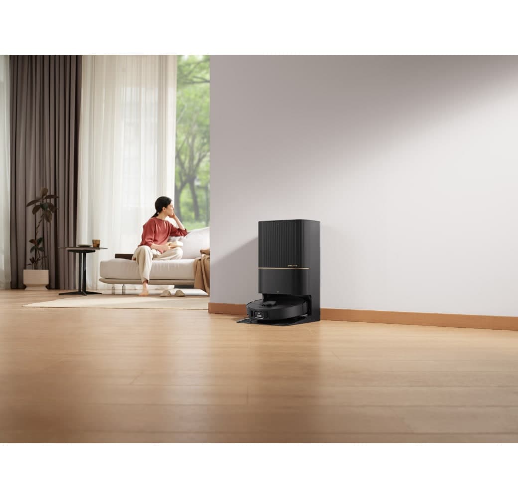 Black Dreame X40 Ultra Robot Cleaner.4