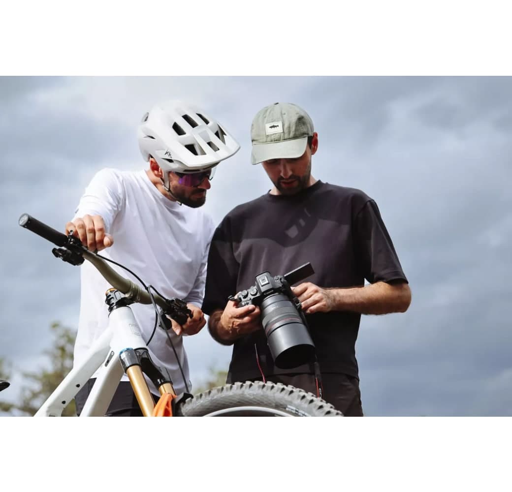 Black Canon EOS R6 Mark III Mirrorless Camera Body.10