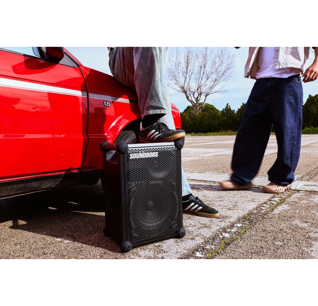 Schwarz Soundboks Mix.4