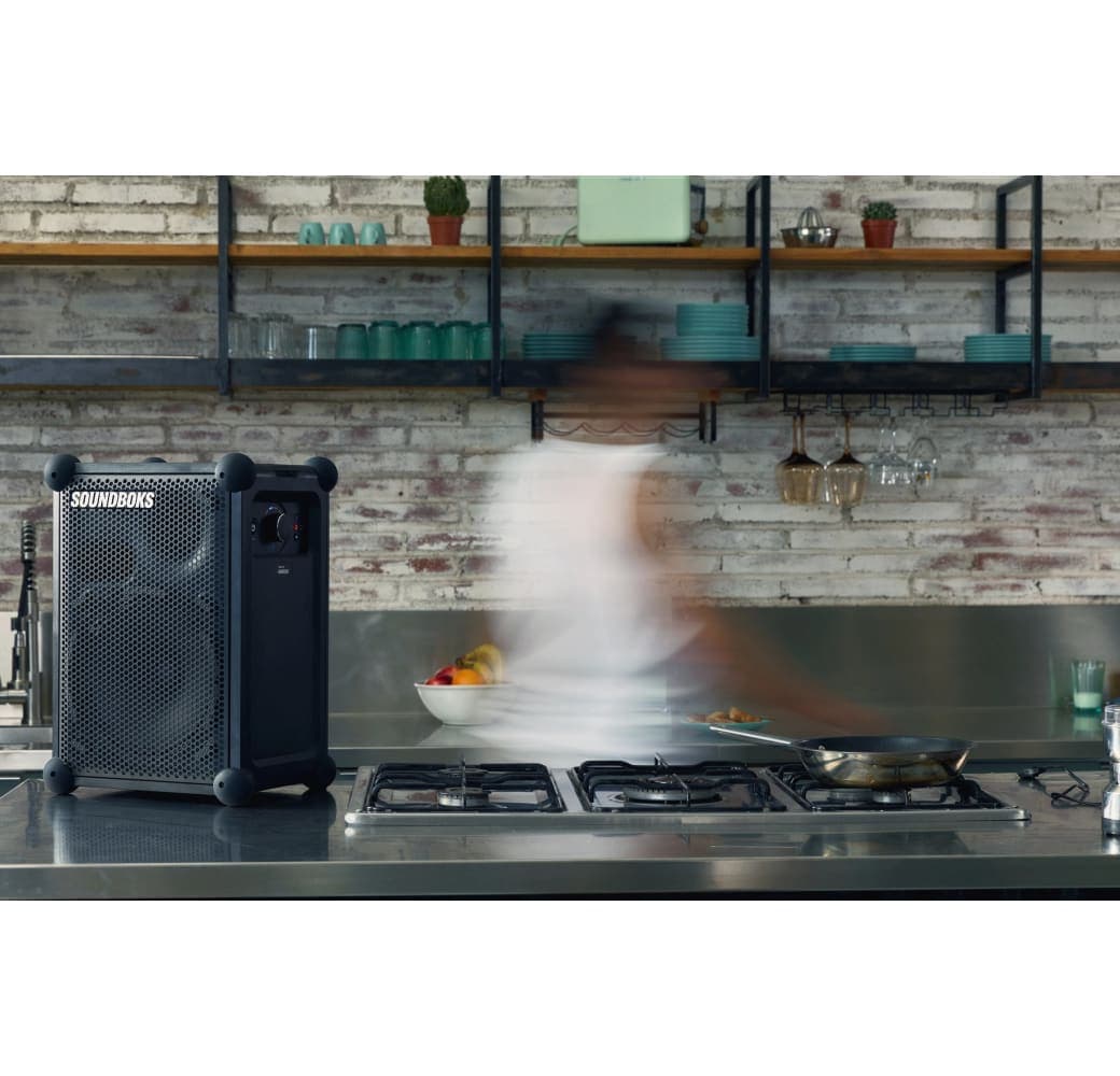 Schwarz Soundboks Mix.6